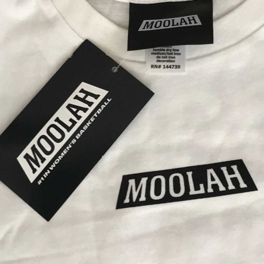 Ladies MOOLAH Short sleeve Basketball shirt.   NWT